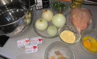Чихиртму из курицы по-грузински легко можно приготовить в домашних условиях. Запаситесь компонентами для наваристого супа.